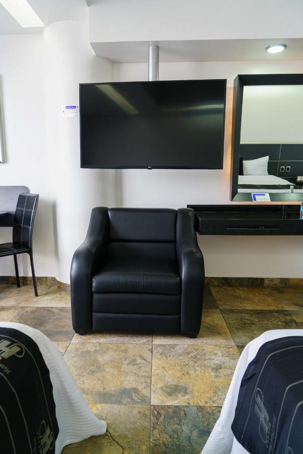Hotel Ibiza Plaza Мехико Экстерьер фото