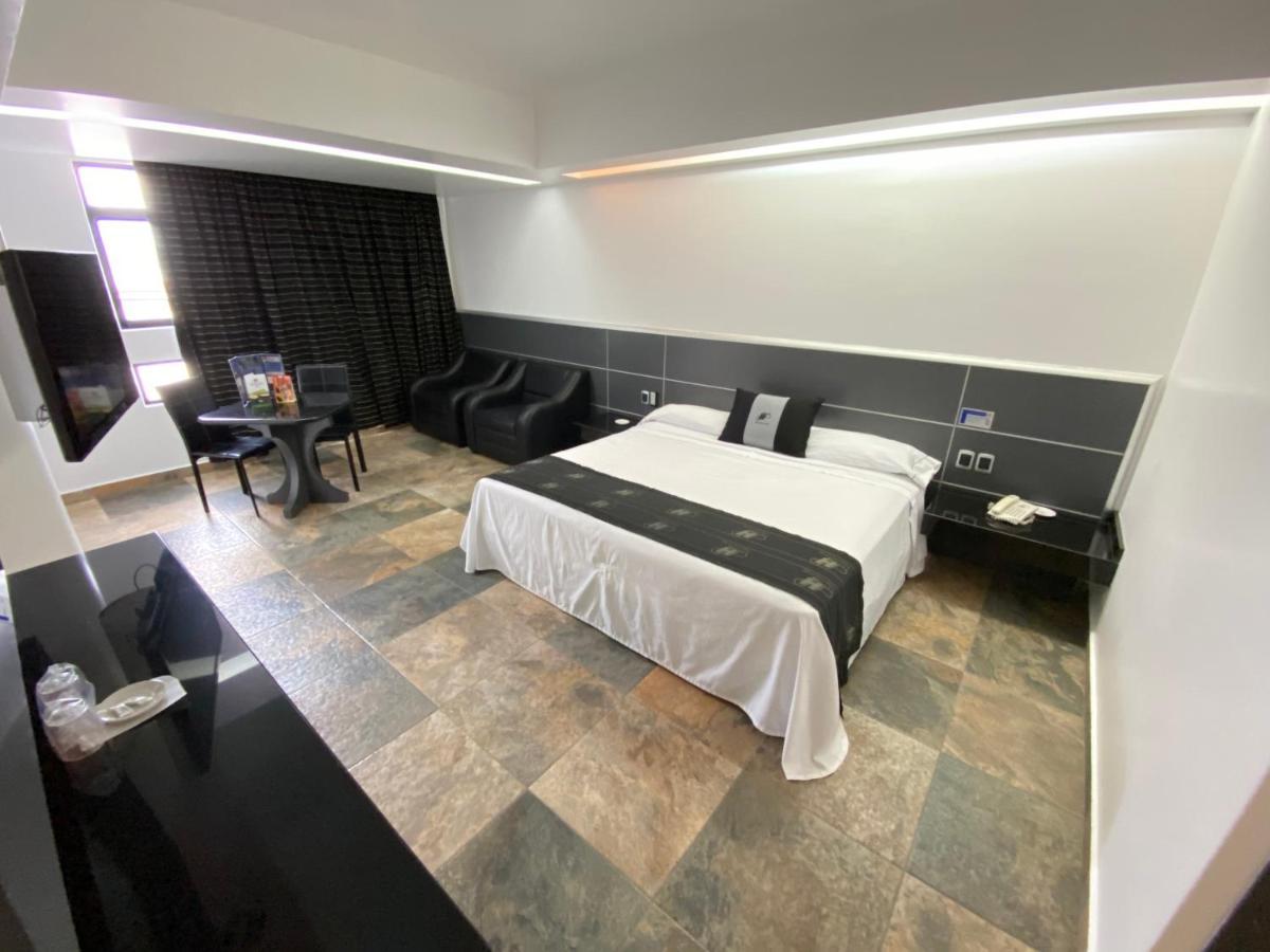 Hotel Ibiza Plaza Мехико Экстерьер фото